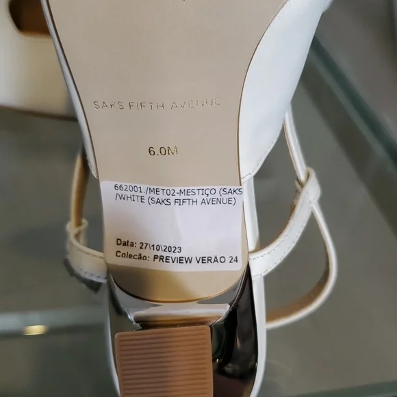 Saks 5thAve White Leather Slingback With Chrome 2” Heel Size 6 like new no box - Picture 5 of 8